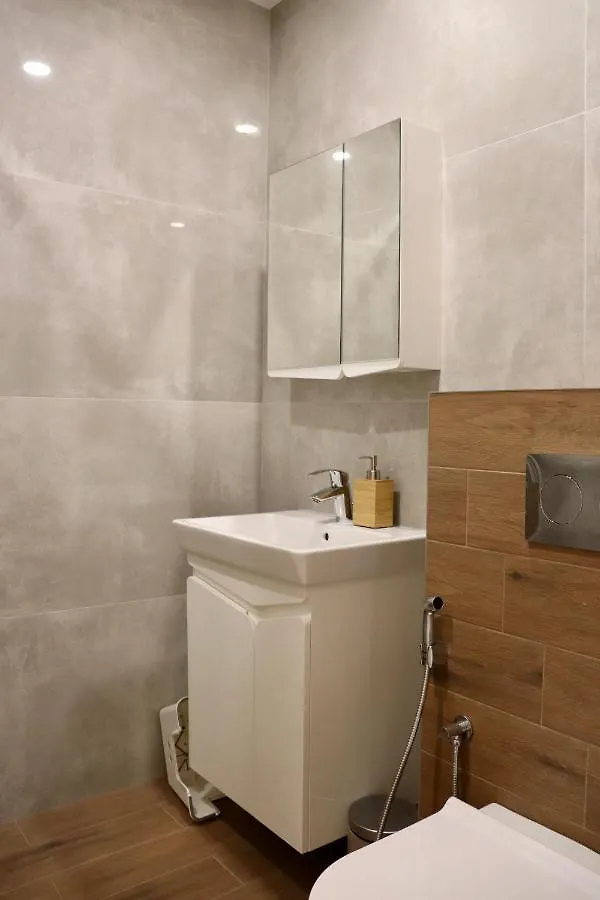 2-Bdr Flat Near The Mall, Spacious & Cozy By Flat Mаnager ソフィア アパート