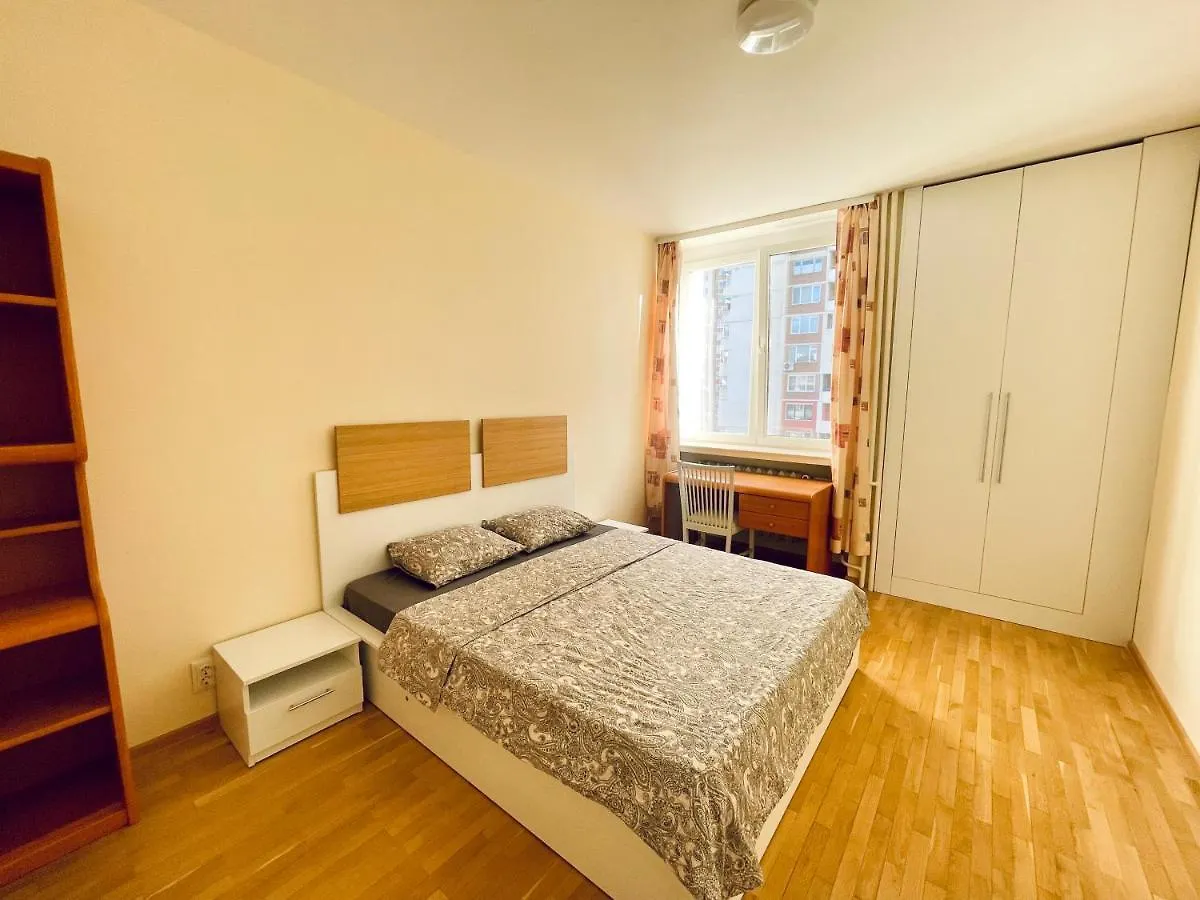 2-Bdr Flat Near The Mall, Spacious & Cozy By Flat Mаnager Sofia