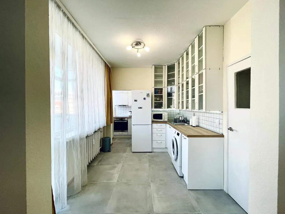 Apartment 2-Bdr Flat Near The Mall, Spacious & Cozy By Flat Mаnager Sofia